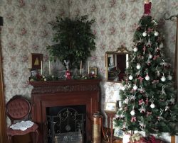 Christmas Decoration | Filbert B&B, Danielsville, PA